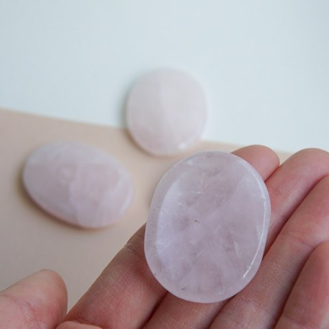 Kamień spokoju - worry stone - kamień księżycowy