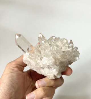 Kryształ górski okaz 214g